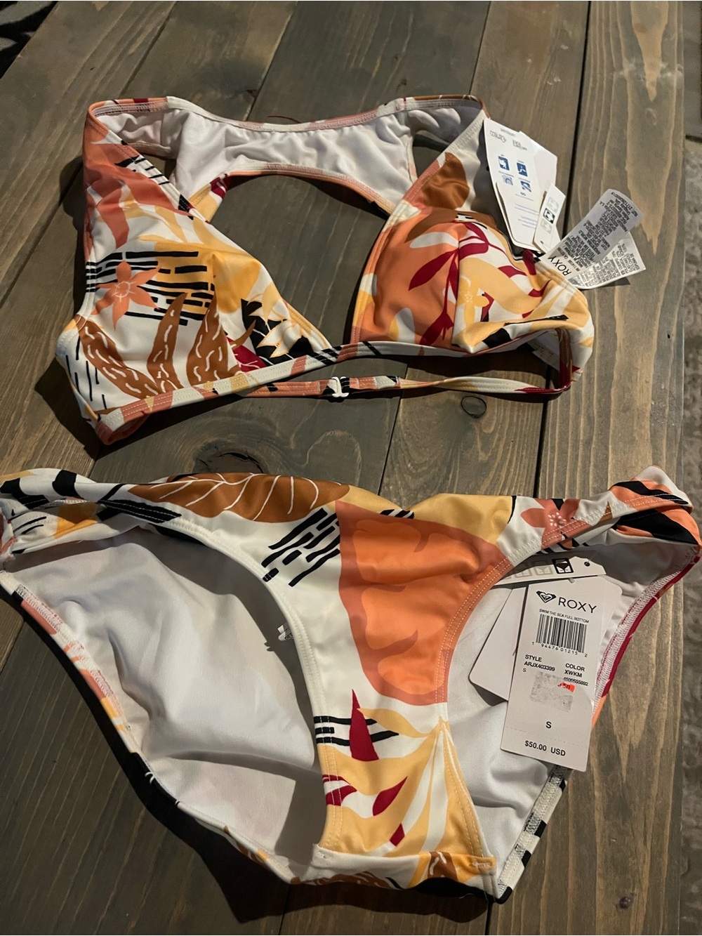 Roxy Women’s Bikini Tropical Pattern Two Piece Size Small NWT